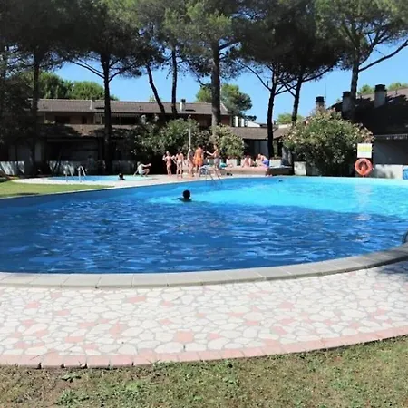 Fantastic Ideal For Families - Pools And Place Included * 비비오네